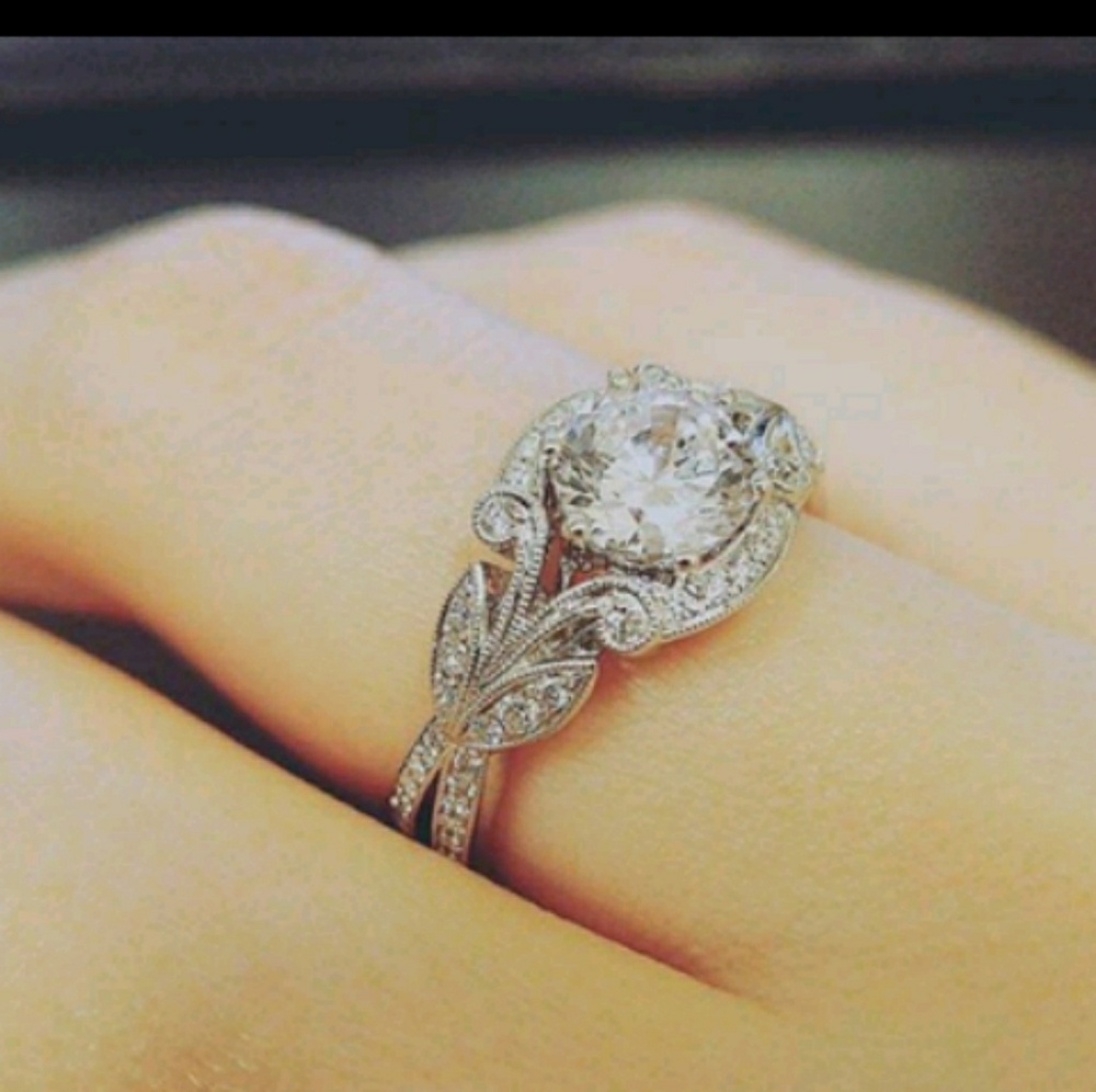 Sz 7 Moissanite Ring in 14 Kt Gold Filled Band